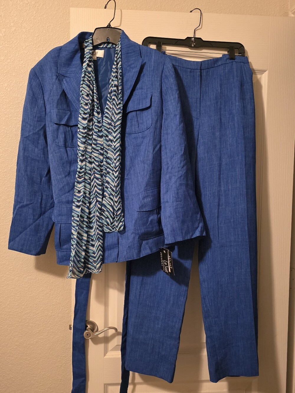NWT Le Suit Woman 2-Piece Jacket and Pant Suit 22W Yatch Club Sea Blue